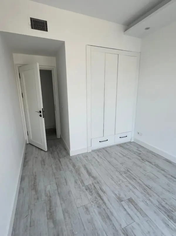 image شمال میرداماد/148 متر /کلید نخورده/فول 2